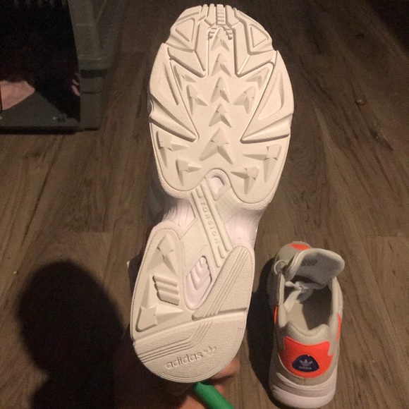 Adidas Yung96s - Picture 7 of 7